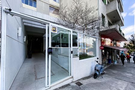 Apartamento para alugar com 45m², 1 quarto e sem vaga Apartamento para alugar com 45m², 1 quarto e sem vagaFachada