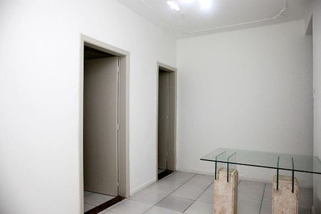 Sala de apartamento para alugar com 1 quarto, 43m² em Praia de Belas, Porto Alegre