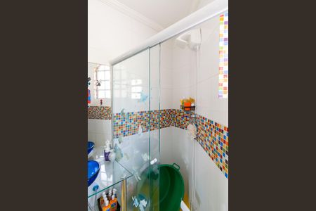 Casa à venda com 167m², 3 quartos e 2 vagas Casa à venda com 167m², 3 quartos e 2 vagasBanheiro Social