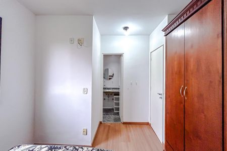 Apartamento à venda com 41m², 1 quarto e 1 vagaQuarto
