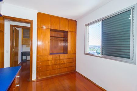 Apartamento à venda com 96m², 3 quartos e 1 vagaQuarto 2