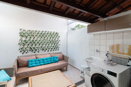 Casa de condomínio à venda com 110m², 2 quartos e 2 vagas Casa de condomínio à venda com 110m², 2 quartos e 2 vagasÁrea de Serviço