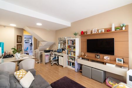 Casa de condomínio à venda com 110m², 2 quartos e 2 vagas Casa de condomínio à venda com 110m², 2 quartos e 2 vagasSala