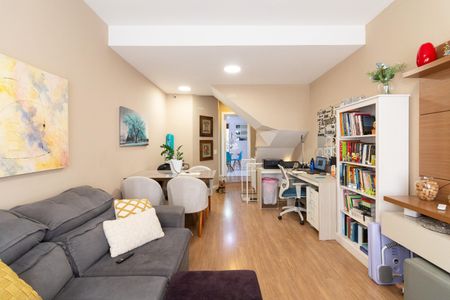 Sala de casa de condomínio à venda com 2 quartos, 110m² em Vila Antônio, São Paulo