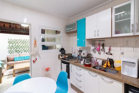 Casa de condomínio à venda com 110m², 2 quartos e 2 vagas Casa de condomínio à venda com 110m², 2 quartos e 2 vagasCozinha