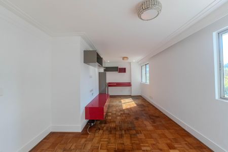 Apartamento à venda com 194m², 5 quartos e 2 vagas Apartamento à venda com 194m², 5 quartos e 2 vagasSala