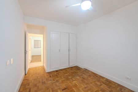 Apartamento à venda com 194m², 5 quartos e 2 vagas Apartamento à venda com 194m², 5 quartos e 2 vagasQuarto 1