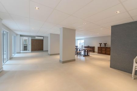 Apartamento à venda com 194m², 5 quartos e 2 vagas Apartamento à venda com 194m², 5 quartos e 2 vagasÁrea comum - Salão de festas