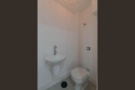 Apartamento à venda com 194m², 5 quartos e 2 vagas Apartamento à venda com 194m², 5 quartos e 2 vagasLavabo