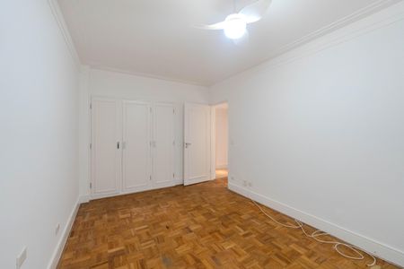 Apartamento à venda com 194m², 5 quartos e 2 vagas Apartamento à venda com 194m², 5 quartos e 2 vagasSuíte 1