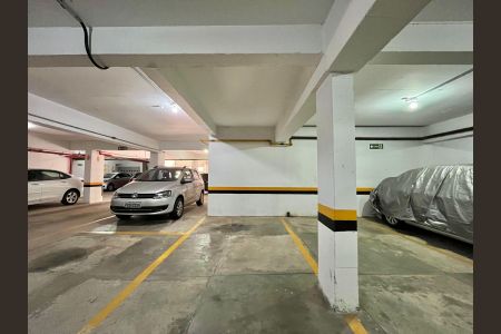 Apartamento à venda com 79m², 2 quartos e 1 vaga Apartamento à venda com 79m², 2 quartos e 1 vagaGaragem