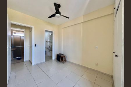 Apartamento à venda com 79m², 2 quartos e 1 vaga Apartamento à venda com 79m², 2 quartos e 1 vagaSuíte