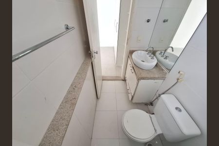 Apartamento para alugar com 62m², 1 quarto e sem vagaBanheiro da Suíte