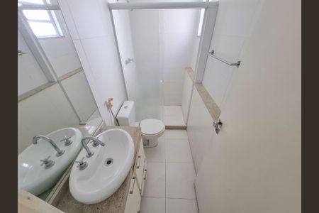 Apartamento para alugar com 62m², 1 quarto e sem vagaBanheiro da Suíte