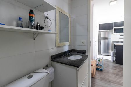 Banheiro de apartamento para alugar com 1 quarto, 32m² em Água Branca, São Paulo