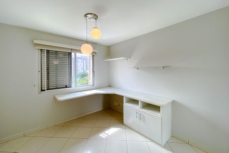 Apartamento à venda com 118m², 3 quartos e 2 vagas Apartamento à venda com 118m², 3 quartos e 2 vagasQuarto