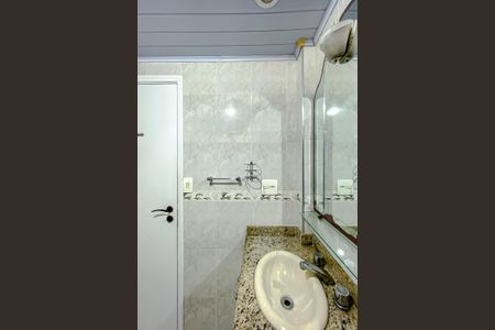 Apartamento à venda com 118m², 3 quartos e 2 vagas Apartamento à venda com 118m², 3 quartos e 2 vagasBanheiro da Suíte