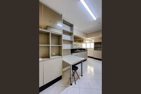 Apartamento à venda com 118m², 3 quartos e 2 vagas Apartamento à venda com 118m², 3 quartos e 2 vagasCozinha