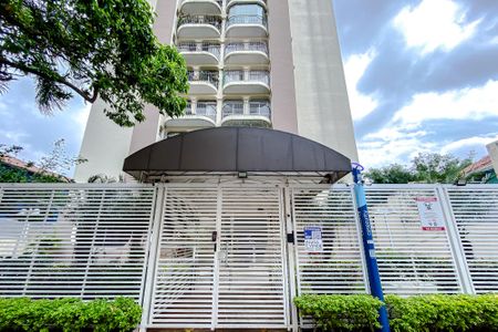 Apartamento à venda com 118m², 3 quartos e 2 vagas Apartamento à venda com 118m², 3 quartos e 2 vagasFachada - Plaquinha