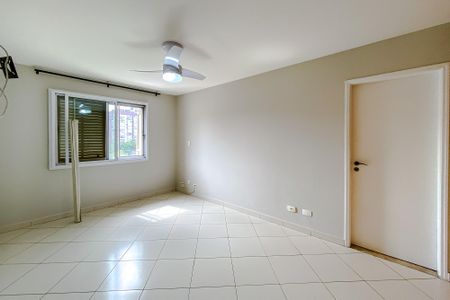 Apartamento à venda com 118m², 3 quartos e 2 vagas Apartamento à venda com 118m², 3 quartos e 2 vagasSuíte