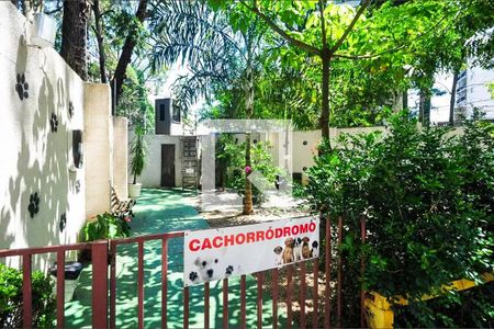 Apartamento à venda com 92m², 2 quartos e 1 vagaÁrea comum