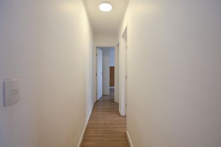 Apartamento à venda com 92m², 2 quartos e 1 vaga Apartamento à venda com 92m², 2 quartos e 1 vagaCorredor
