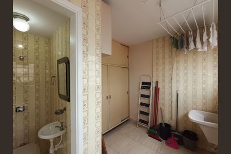 Apartamento à venda com 64m², 2 quartos e 1 vagaÁrea de Serviço