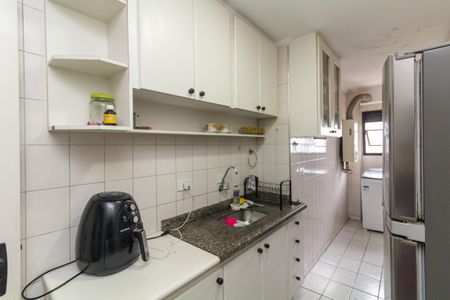 Apartamento à venda com 71m², 3 quartos e 1 vaga Apartamento à venda com 71m², 3 quartos e 1 vagaCozinha e Área de Serviço