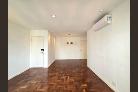 Sala de apartamento para alugar com 2 quartos, 84m² em Vila Olímpia, São Paulo