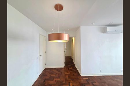Sala de apartamento para alugar com 2 quartos, 84m² em Vila Olímpia, São Paulo