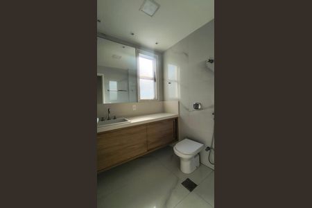 Casa de Condomínio para alugar com 4 quartos, 350m² em Barra da Tijuca, Rio de Janeiro