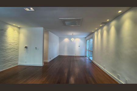 Casa de Condomínio para alugar com 4 quartos, 350m² em Barra da Tijuca, Rio de Janeiro