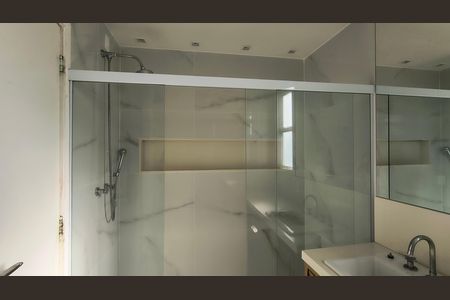 Casa de condomínio para alugar com 350m², 4 quartos e 2 vagas Casa de condomínio para alugar com 350m², 4 quartos e 2 vagasBanheiro - Suíte