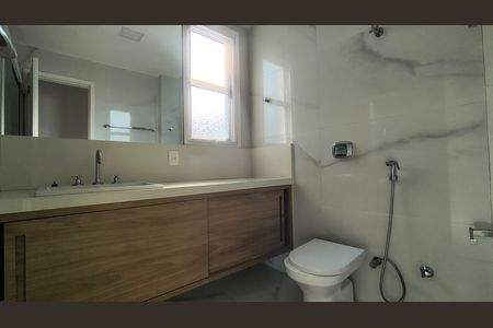 Casa de Condomínio para alugar com 4 quartos, 350m² em Barra da Tijuca, Rio de Janeiro