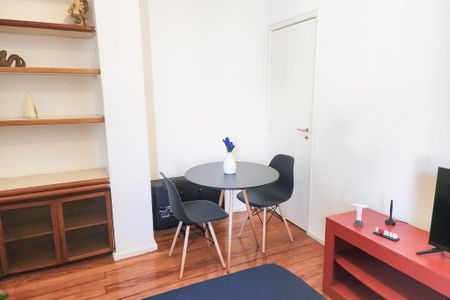 Apartamento à venda com 40m², 1 quarto e sem vagaQuarto