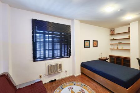 Apartamento à venda com 40m², 1 quarto e sem vagaQuarto