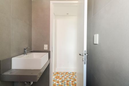 Apartamento à venda com 98m², 3 quartos e 2 vagas Apartamento à venda com 98m², 3 quartos e 2 vagasBanheiro Social