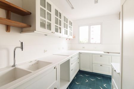 Apartamento à venda com 98m², 3 quartos e 2 vagas Apartamento à venda com 98m², 3 quartos e 2 vagasCozinha