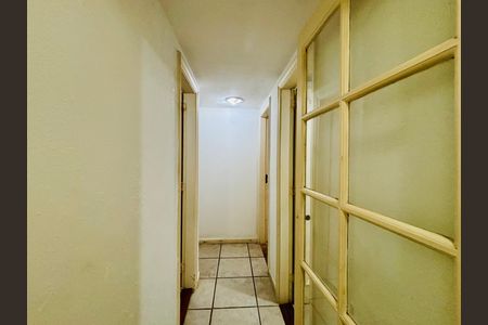 Apartamento à venda com 120m², 3 quartos e sem vaga Apartamento à venda com 120m², 3 quartos e sem vagaCorredor