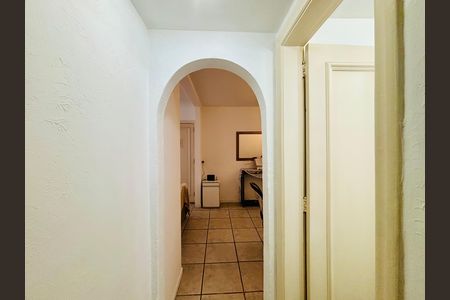 Apartamento à venda com 120m², 3 quartos e sem vaga Apartamento à venda com 120m², 3 quartos e sem vagaCorredor