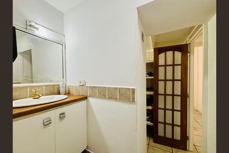 Apartamento à venda com 120m², 3 quartos e sem vaga Apartamento à venda com 120m², 3 quartos e sem vagaBanheiro 1