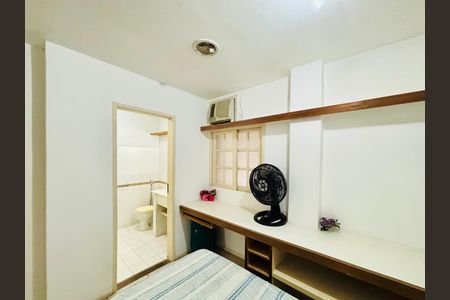 Quarto 3 de apartamento para alugar com 3 quartos, 120m² em Copacabana, Rio de Janeiro