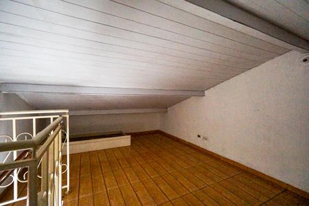 Casa de condomínio para alugar com 95m², 2 quartos e 1 vagaSótão