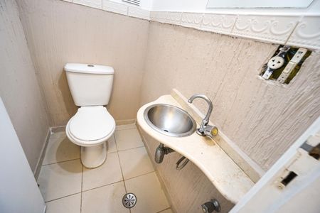 Casa de condomínio para alugar com 95m², 2 quartos e 1 vagaLavabo