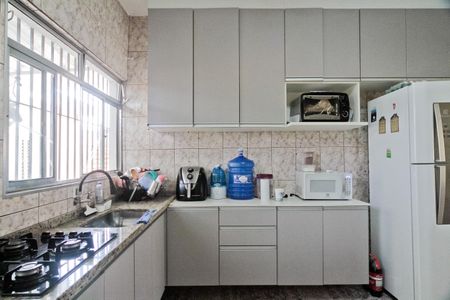 Casa para alugar com 100m², 2 quartos e 1 vaga Casa para alugar com 100m², 2 quartos e 1 vagaCozinha