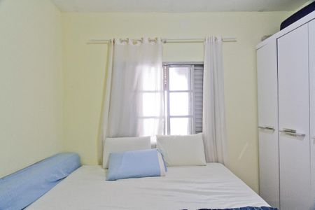 Casa para alugar com 100m², 2 quartos e 1 vaga Casa para alugar com 100m², 2 quartos e 1 vagaQuarto 1