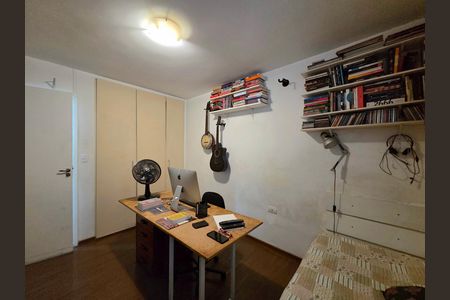 Apartamento à venda com 115m², 3 quartos e 1 vagaQuarto 2