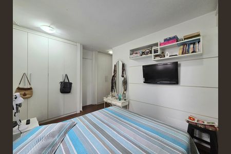 Apartamento à venda com 115m², 3 quartos e 1 vagaSuíte 