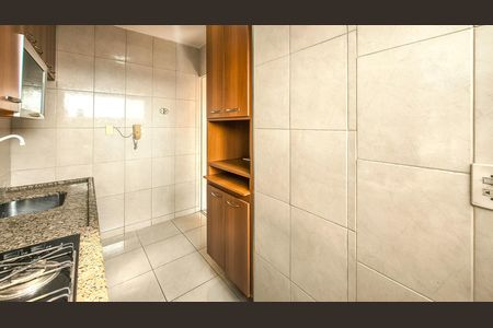Apartamento para alugar com 47m², 2 quartos e sem vaga Apartamento para alugar com 47m², 2 quartos e sem vagaCozinha e Área de Serviço