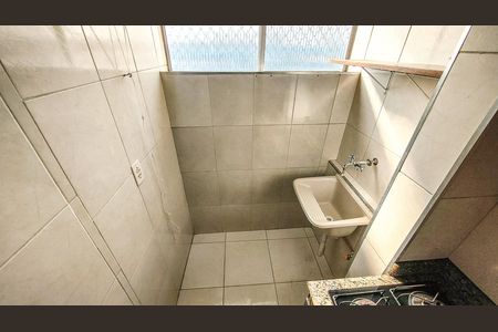 Apartamento para alugar com 47m², 2 quartos e sem vaga Apartamento para alugar com 47m², 2 quartos e sem vagaCozinha e Área de Serviço